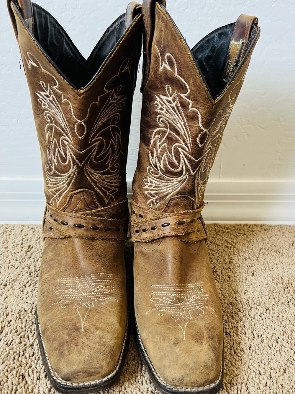 Women’s Size 7 Brown Leather Western Cowboy Boots Embroidered Harness Square Toe
